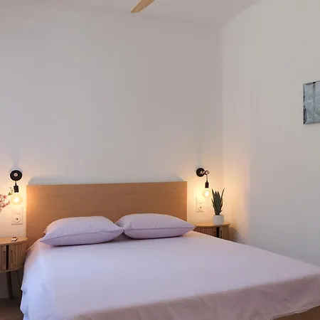La Glycine Appartement Aigues-Vives (Gard)
